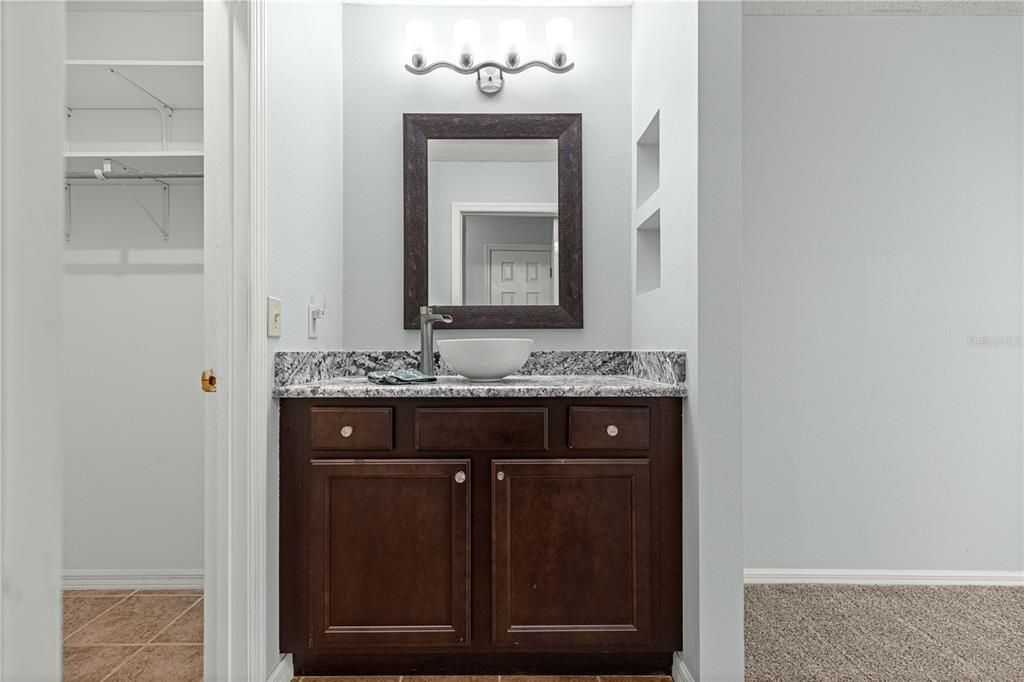 待售: $189,900 (2 贝兹, 2 浴室, 1078 平方英尺)