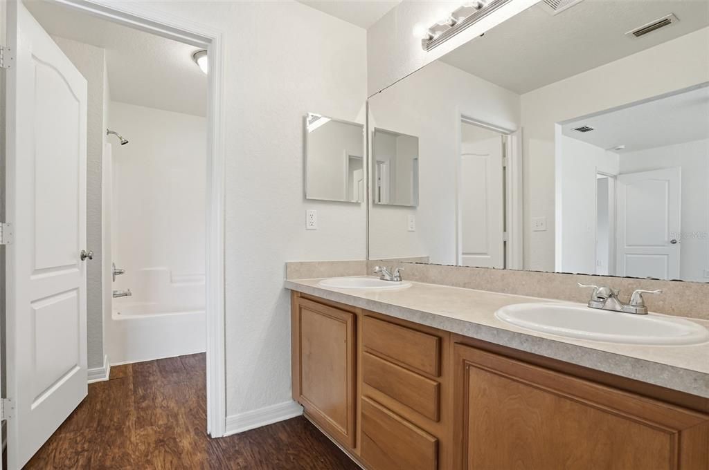 En Venta: $279,900 (3 camas, 2 baños, 1529 Pies cuadrados)