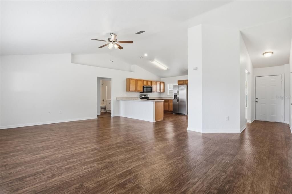 En Venta: $279,900 (3 camas, 2 baños, 1529 Pies cuadrados)