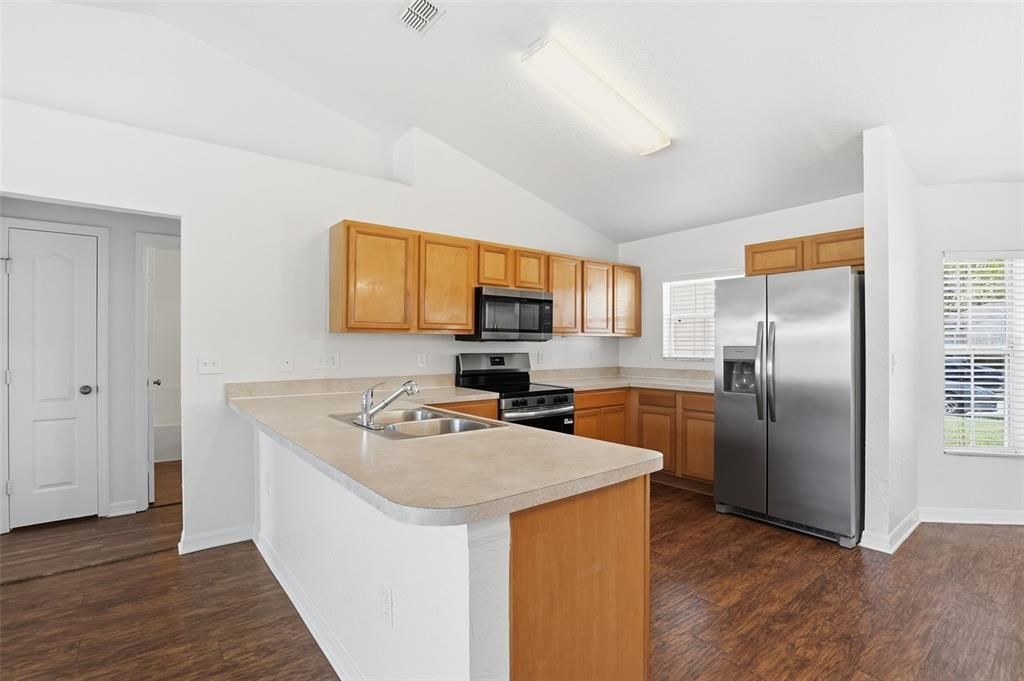 En Venta: $279,900 (3 camas, 2 baños, 1529 Pies cuadrados)