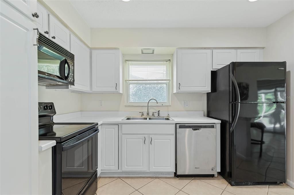 В аренду: $2,700 (3 спален, 2 ванн, 1446 Квадратных фут)