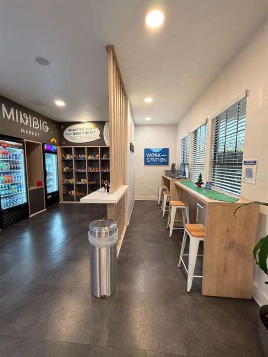 待售: $65,000 (1 贝兹, 1 浴室, 300 平方英尺)