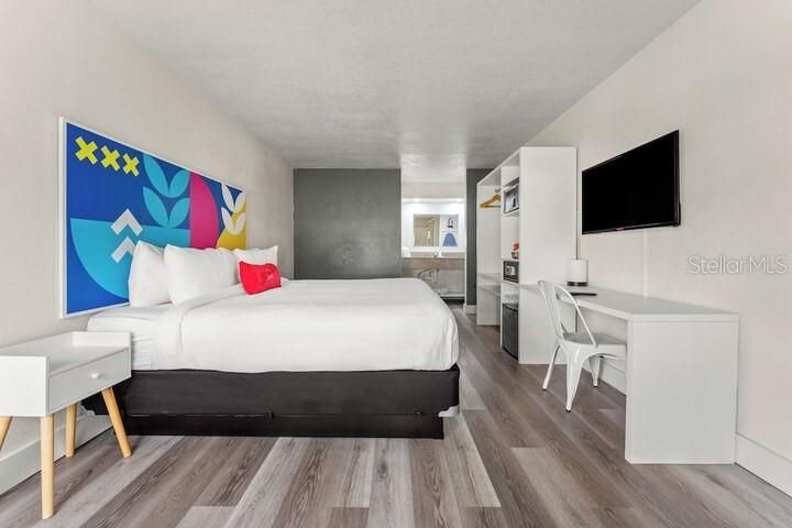 待售: $65,000 (1 贝兹, 1 浴室, 300 平方英尺)