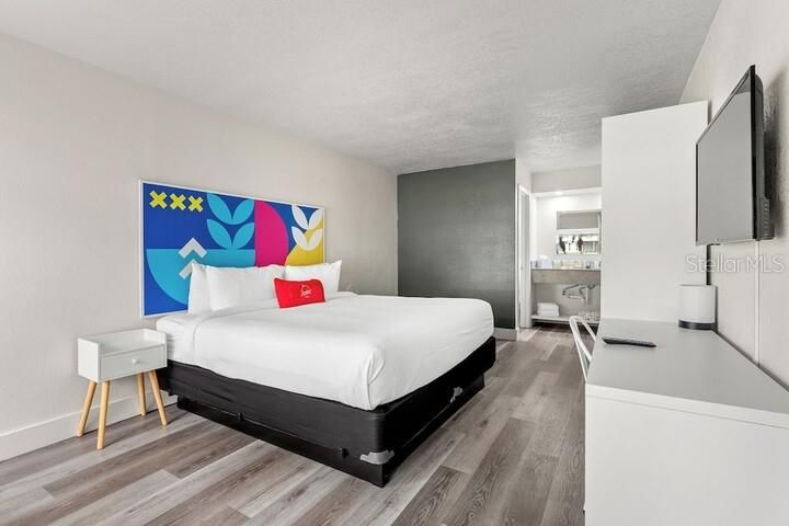 待售: $65,000 (1 贝兹, 1 浴室, 300 平方英尺)