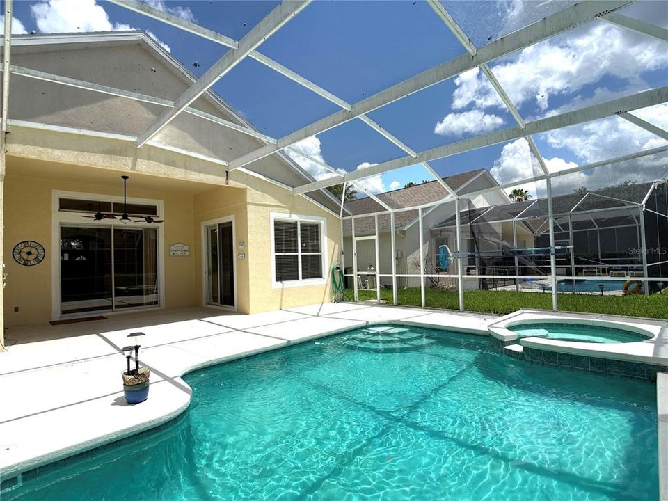 Active With Contract: $2,400 (4 beds, 3 baths, 1919 Square Feet)