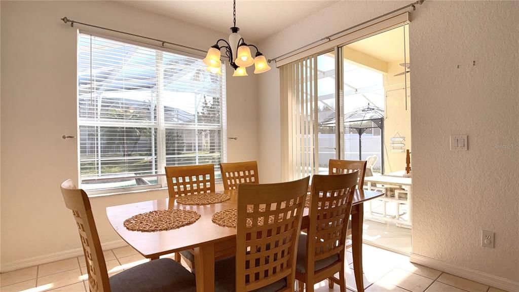 En Renta: $2,700 (4 camas, 3 baños, 1919 Pies cuadrados)