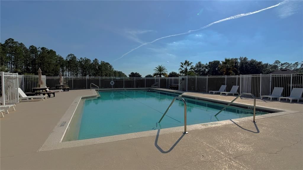 En Renta: $2,700 (4 camas, 3 baños, 1919 Pies cuadrados)