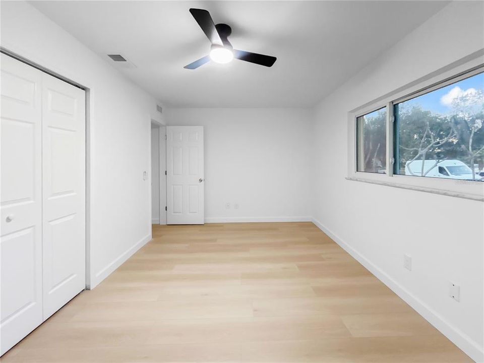 На продажу: $420,000 (3 спален, 2 ванн, 1200 Квадратных фут)