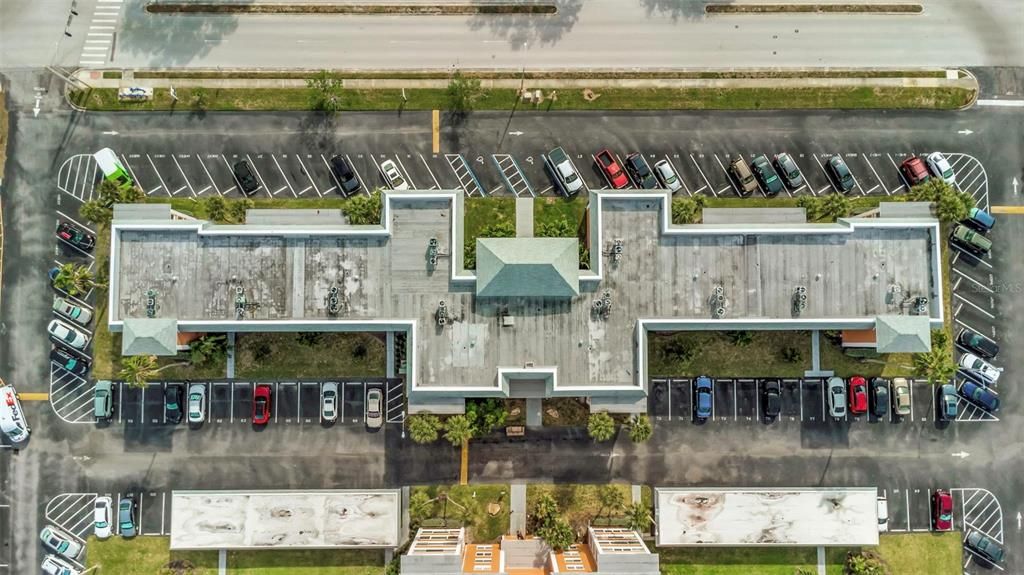 For Sale: $169,900 (2 beds, 2 baths, 1075 Square Feet)