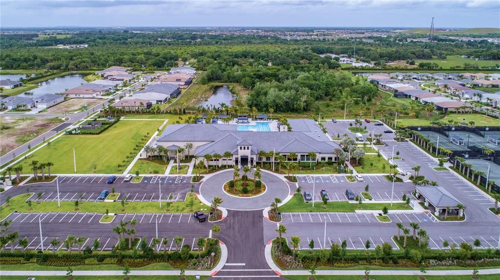 For Sale: $735,000 (3 beds, 3 baths, 3072 Square Feet)