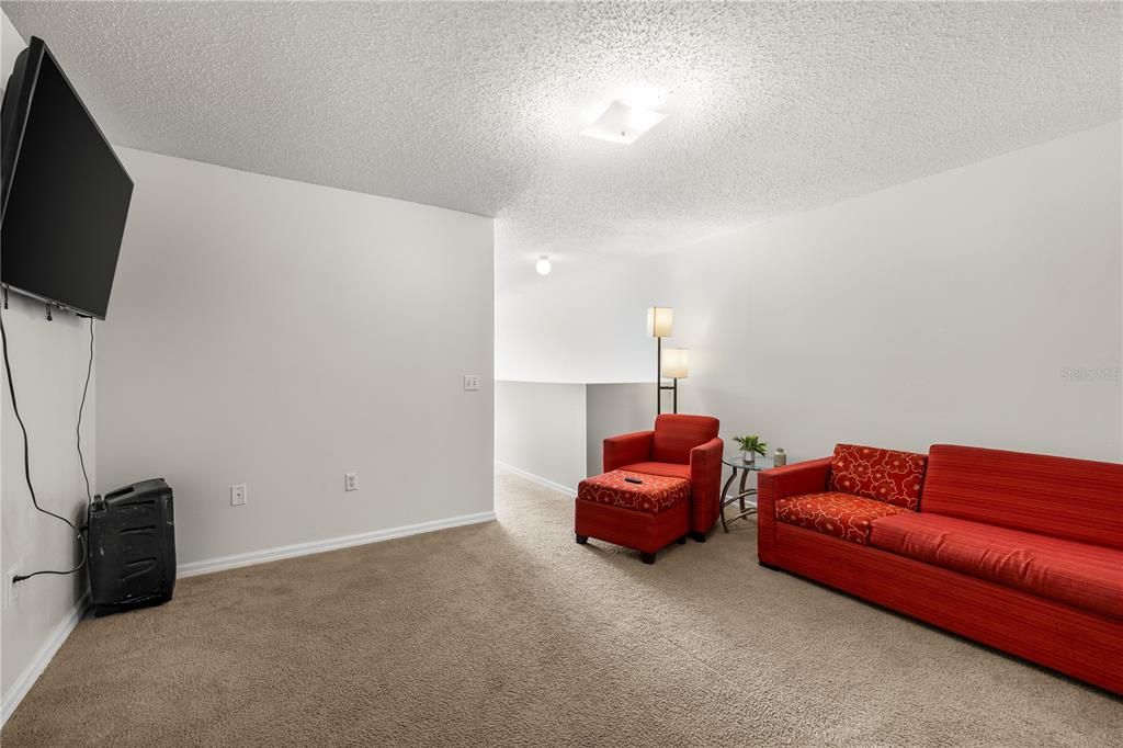 待售: $280,000 (3 贝兹, 2 浴室, 1703 平方英尺)