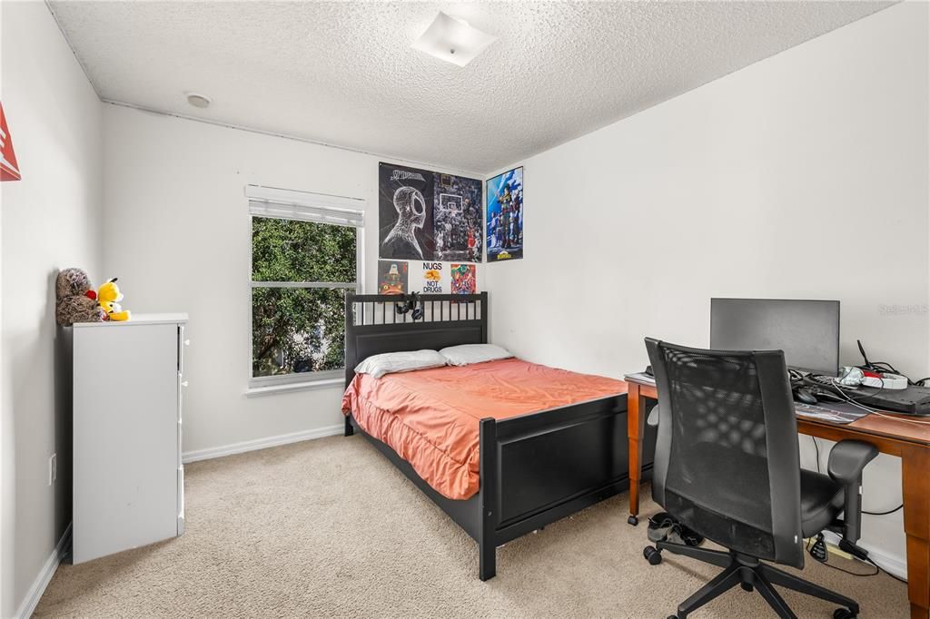 待售: $280,000 (3 贝兹, 2 浴室, 1703 平方英尺)