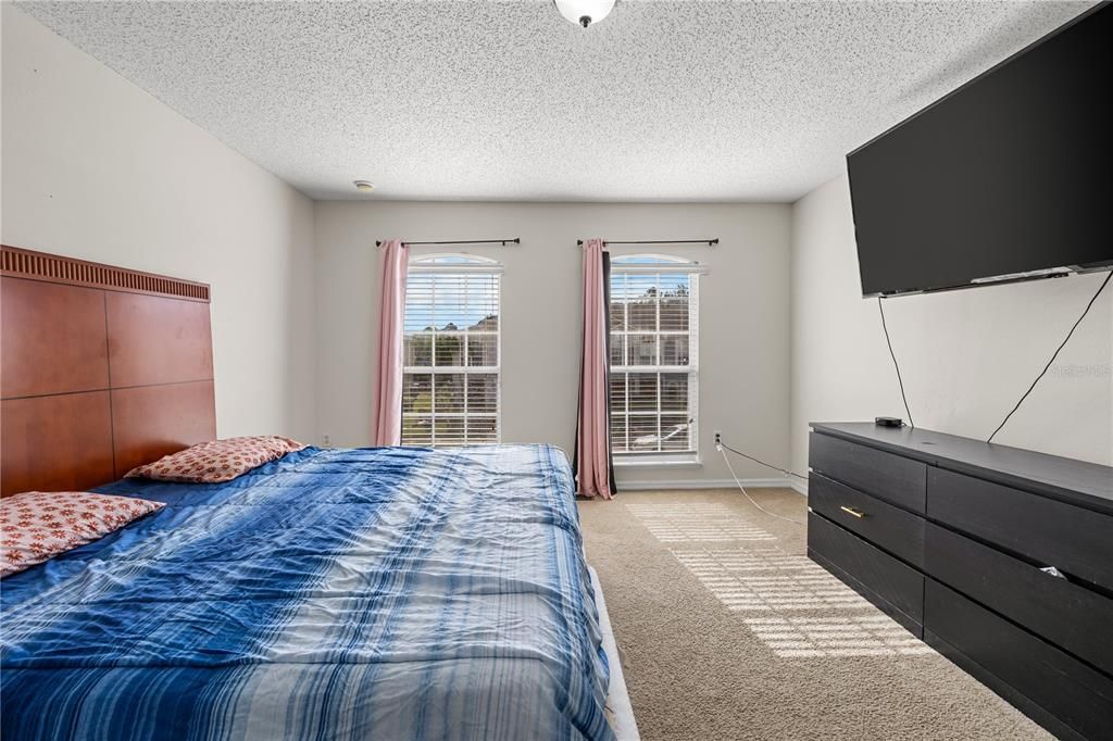 待售: $280,000 (3 贝兹, 2 浴室, 1703 平方英尺)