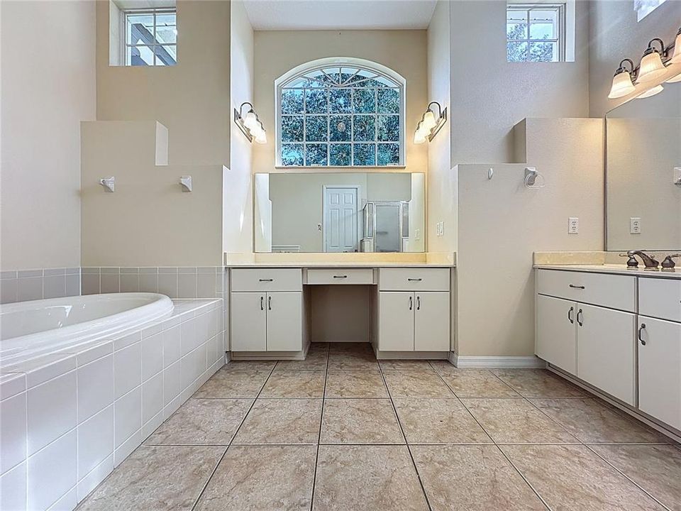 待售: $435,000 (3 贝兹, 2 浴室, 2511 平方英尺)