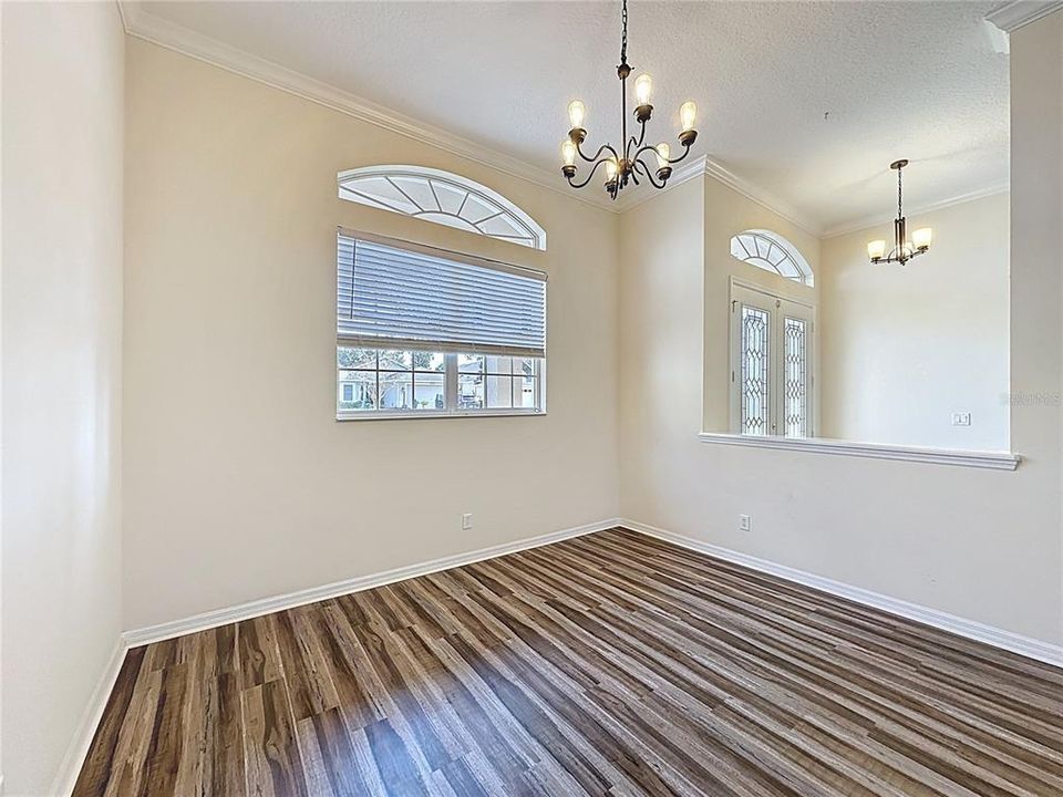 待售: $435,000 (3 贝兹, 2 浴室, 2511 平方英尺)