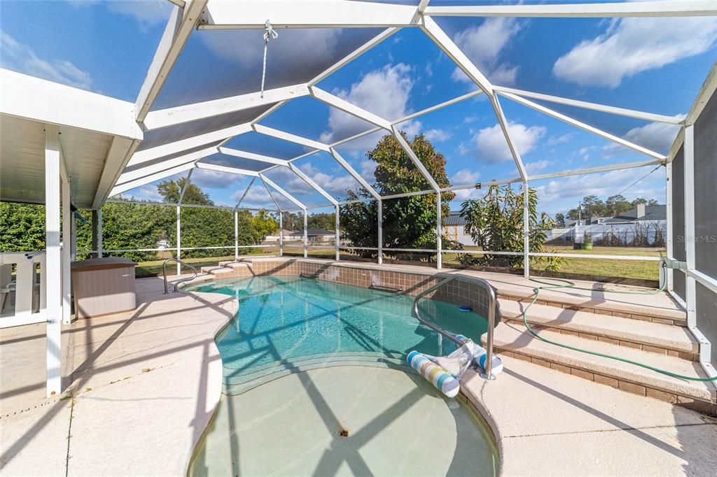 待售: $411,750 (3 贝兹, 2 浴室, 2342 平方英尺)