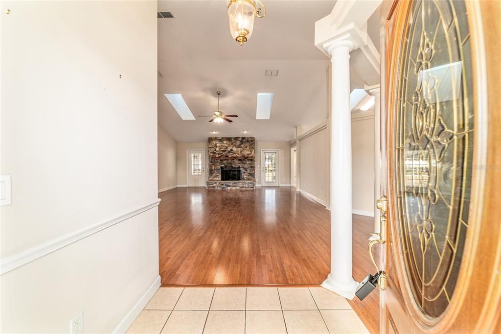 待售: $411,750 (3 贝兹, 2 浴室, 2342 平方英尺)