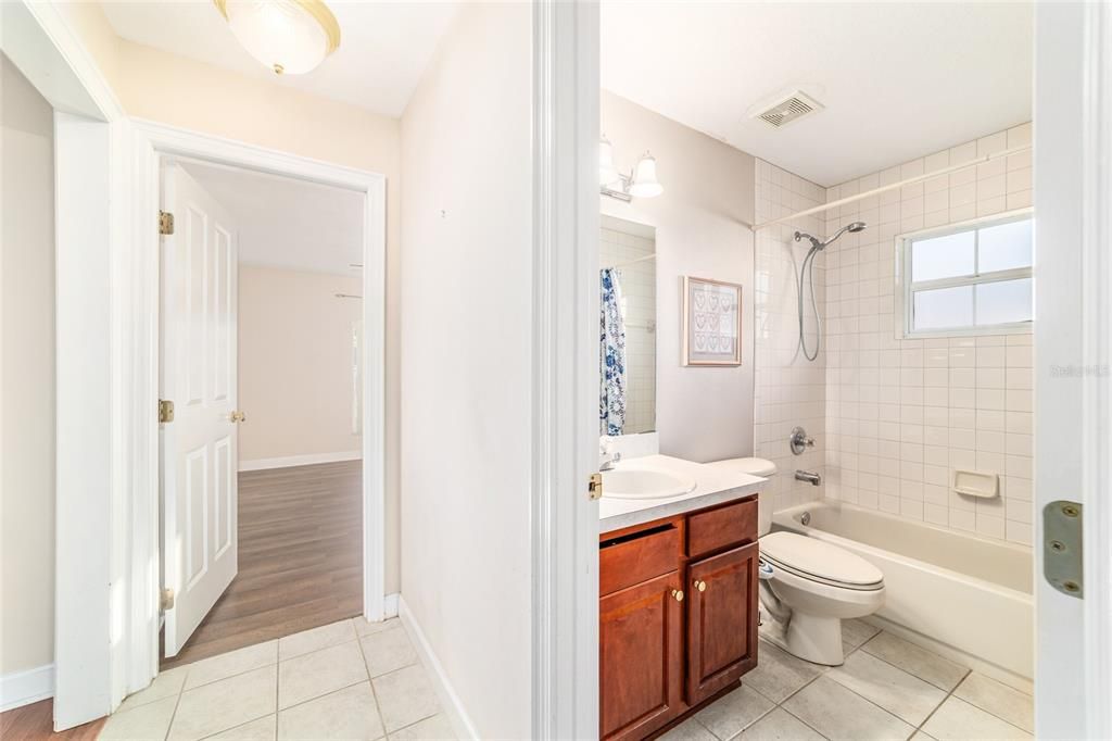 待售: $411,750 (3 贝兹, 2 浴室, 2342 平方英尺)