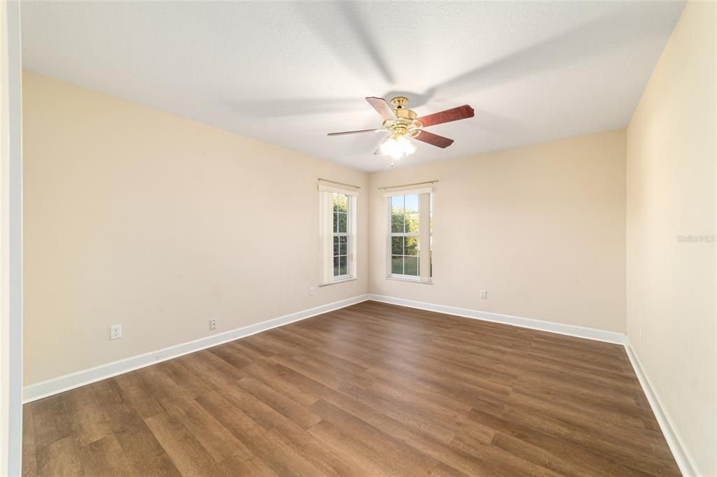 待售: $411,750 (3 贝兹, 2 浴室, 2342 平方英尺)