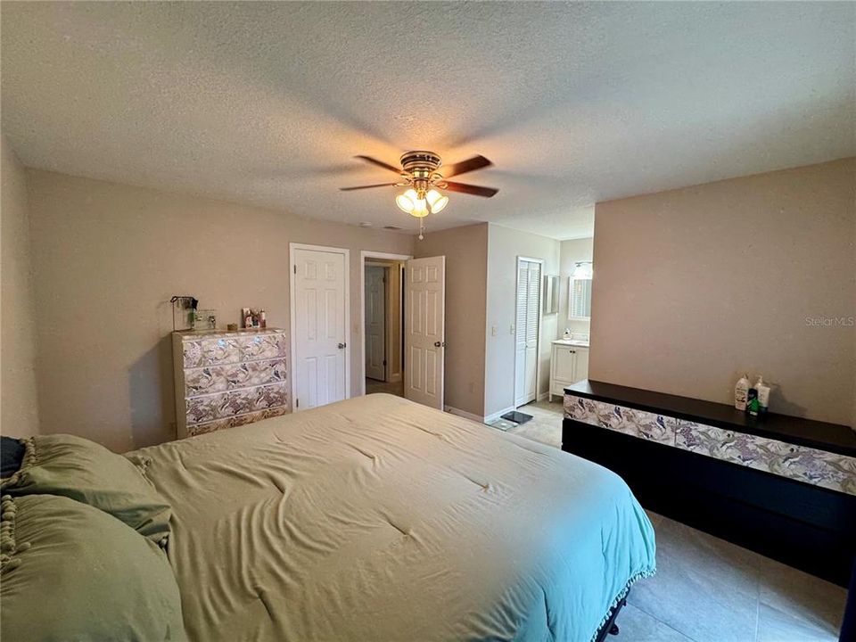 На продажу: $329,900 (3 спален, 2 ванн, 1524 Квадратных фут)