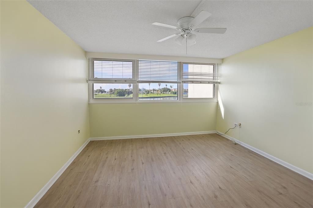 出租: $2,600 (1 贝兹, 1 浴室, 885 平方英尺)