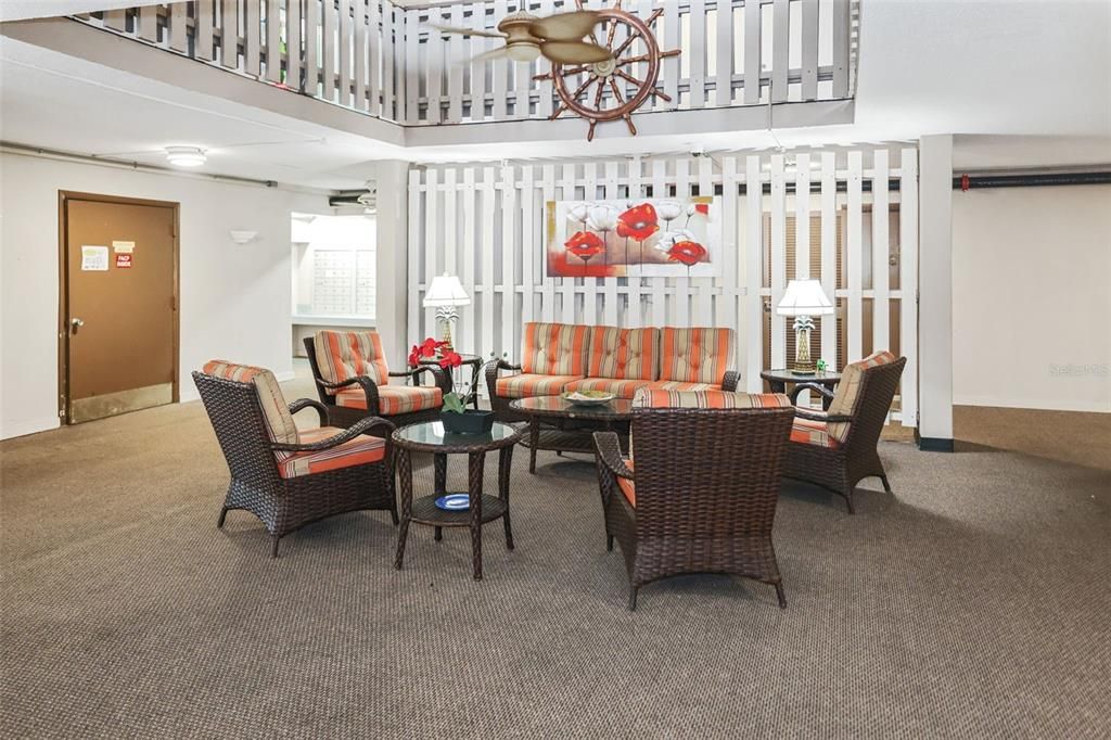 出租: $2,600 (1 贝兹, 1 浴室, 885 平方英尺)