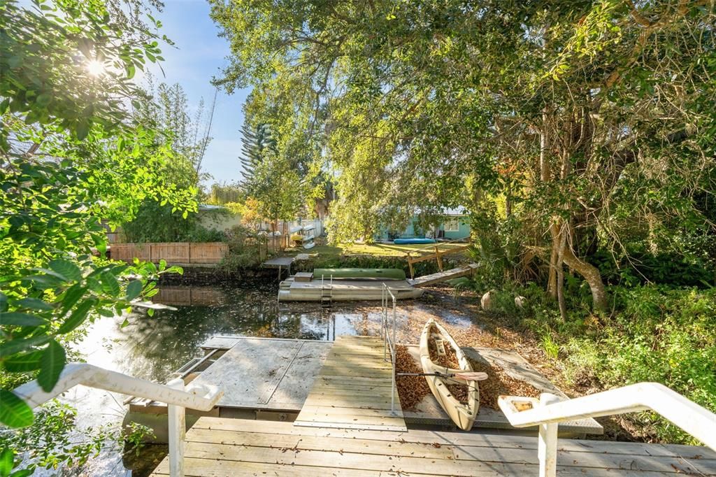 待售: $250,000 (0.14 acres)