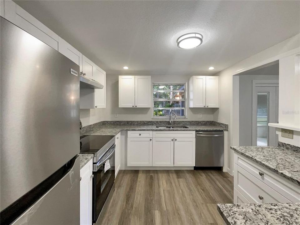 For Sale: $393,000 (3 beds, 2 baths, 1495 Square Feet)