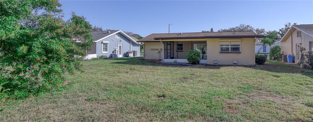 На продажу: $268,000 (2 спален, 1 ванн, 822 Квадратных фут)