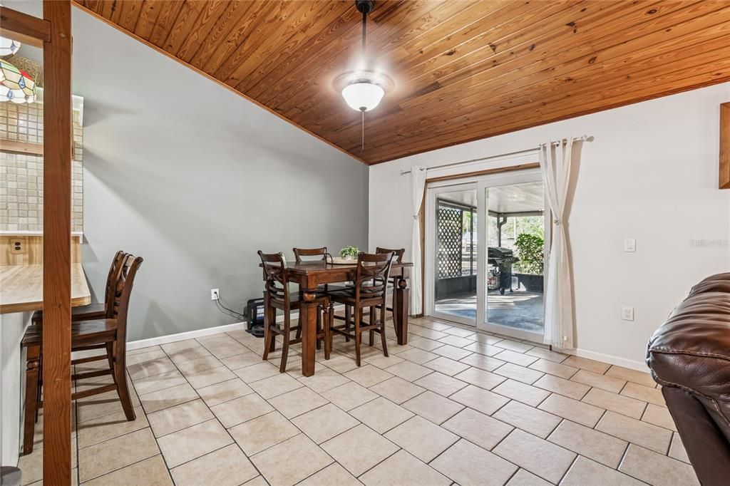 待售: $615,000 (3 贝兹, 2 浴室, 1864 平方英尺)