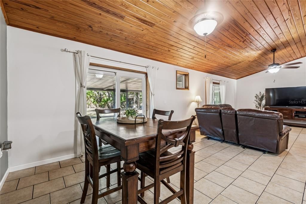 待售: $615,000 (3 贝兹, 2 浴室, 1864 平方英尺)