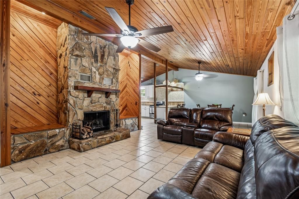 待售: $615,000 (3 贝兹, 2 浴室, 1864 平方英尺)