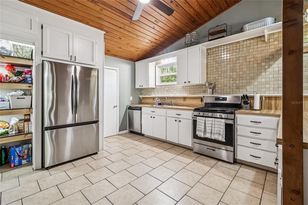 待售: $615,000 (3 贝兹, 2 浴室, 1864 平方英尺)