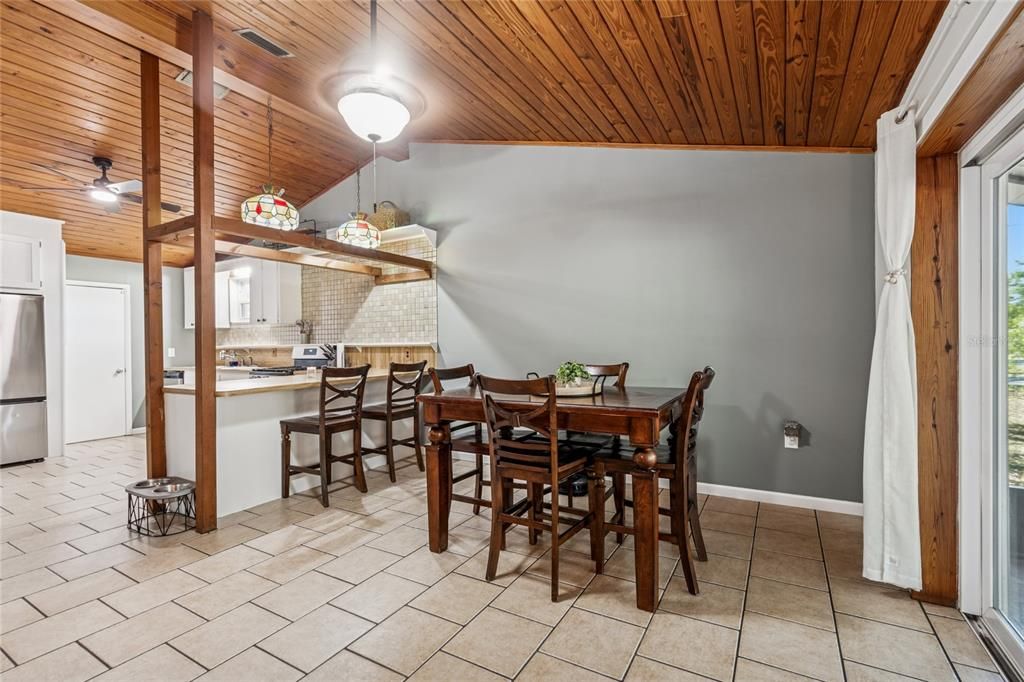 待售: $615,000 (3 贝兹, 2 浴室, 1864 平方英尺)