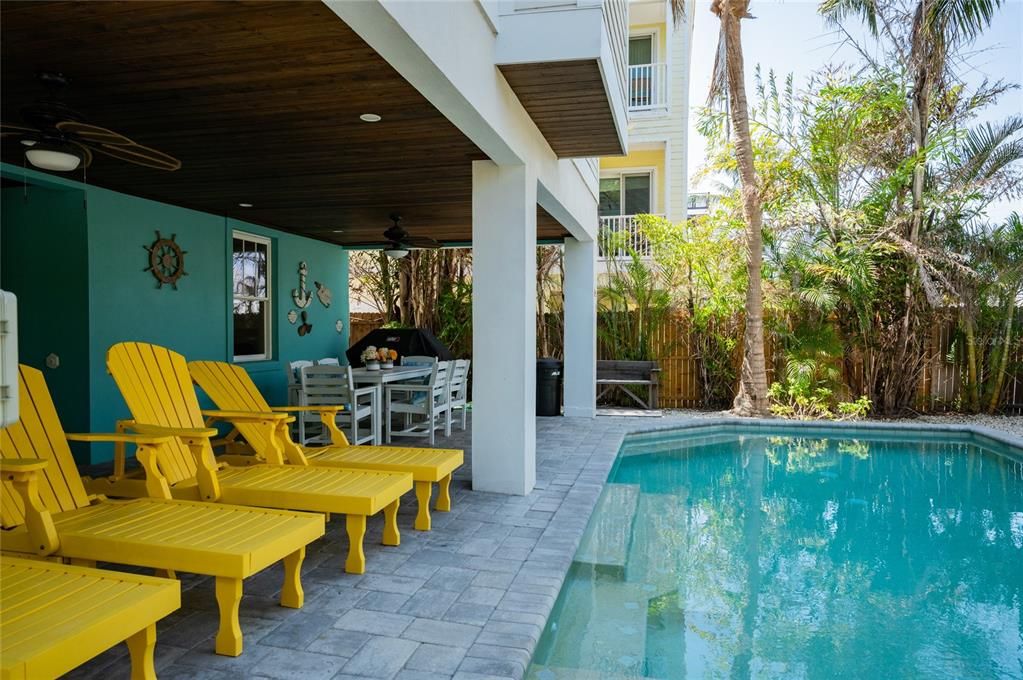 待售: $3,200,000 (6 贝兹, 4 浴室, 3103 平方英尺)