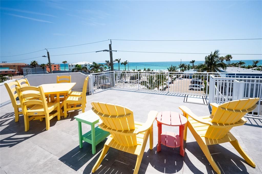 待售: $3,200,000 (6 贝兹, 4 浴室, 3103 平方英尺)