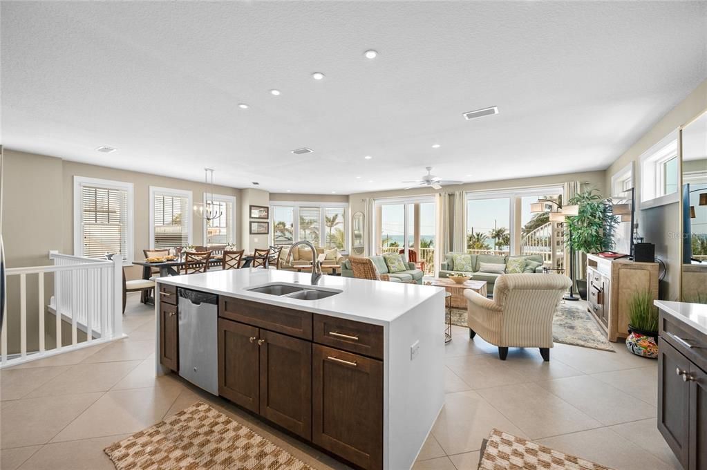 待售: $3,200,000 (6 贝兹, 4 浴室, 3103 平方英尺)