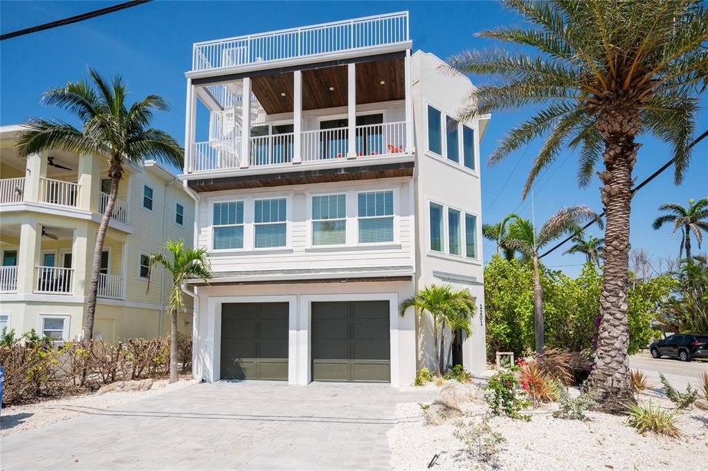 En Venta: $3,150,000 (6 camas, 4 baños, 3103 Pies cuadrados)