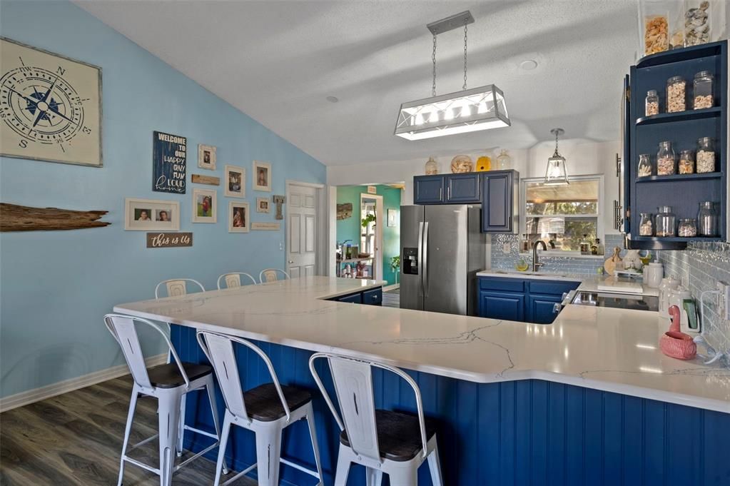 For Sale: $299,000 (3 beds, 2 baths, 1185 Square Feet)