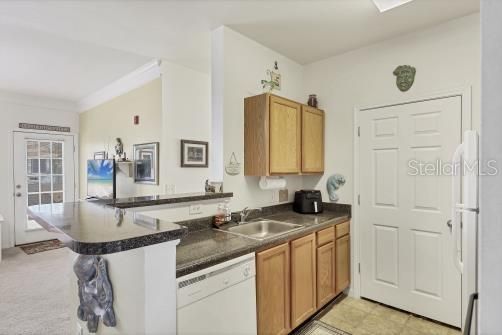 For Sale: $219,000 (2 beds, 1 baths, 1008 Square Feet)