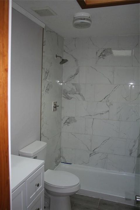 На продажу: $379,900 (3 спален, 3 ванн, 2385 Квадратных фут)