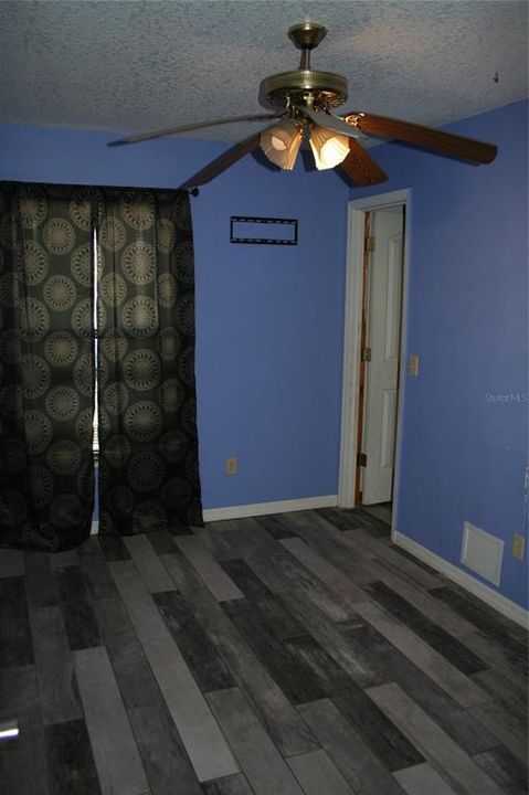 На продажу: $379,900 (3 спален, 3 ванн, 2385 Квадратных фут)