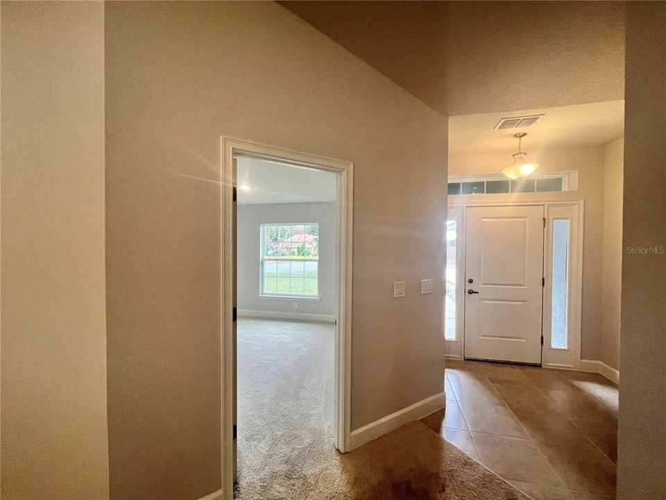 En Venta: $329,550 (4 camas, 2 baños, 1755 Pies cuadrados)