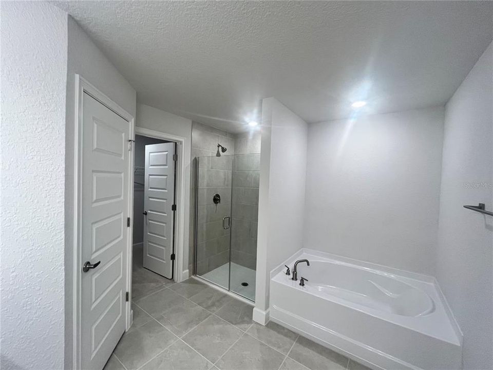 En Venta: $329,550 (4 camas, 2 baños, 1755 Pies cuadrados)