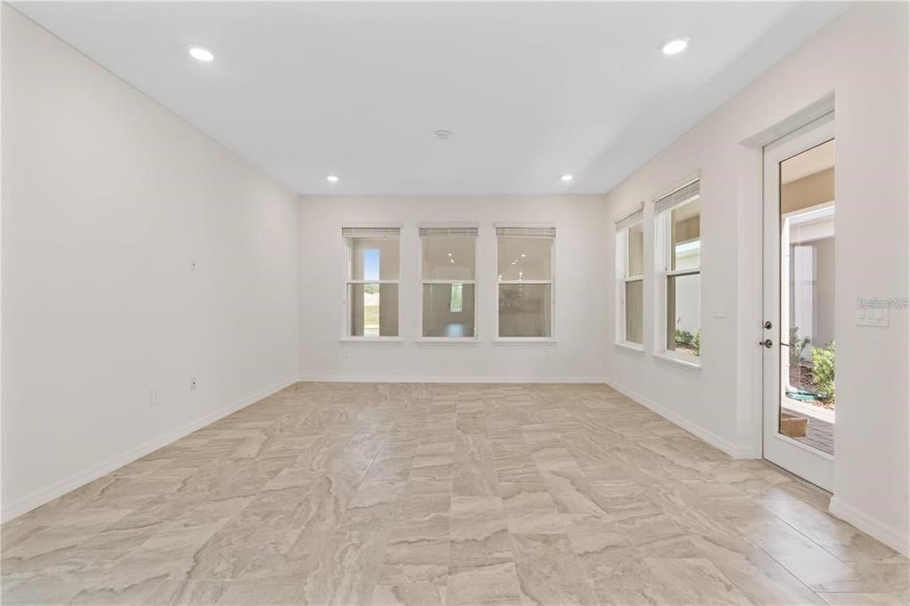 En Renta: $3,400 (4 camas, 3 baños, 2338 Pies cuadrados)