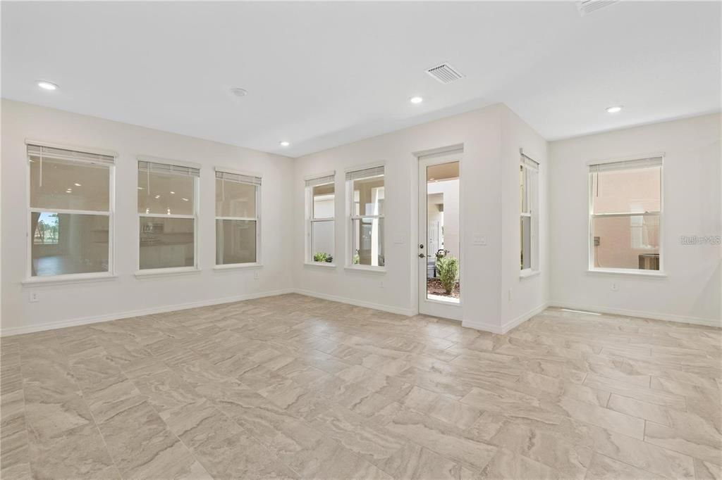 En Renta: $3,400 (4 camas, 3 baños, 2338 Pies cuadrados)