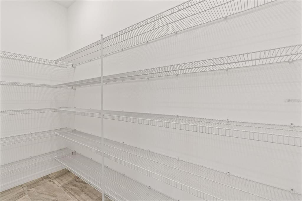 En Renta: $3,400 (4 camas, 3 baños, 2338 Pies cuadrados)