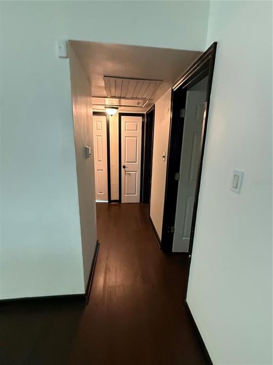 For Rent: $2,500 (3 beds, 2 baths, 1302 Square Feet)