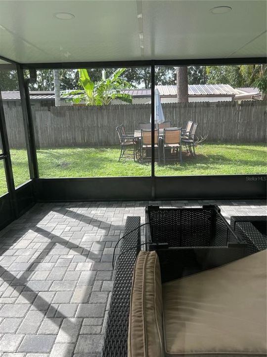 For Rent: $2,500 (3 beds, 2 baths, 1302 Square Feet)