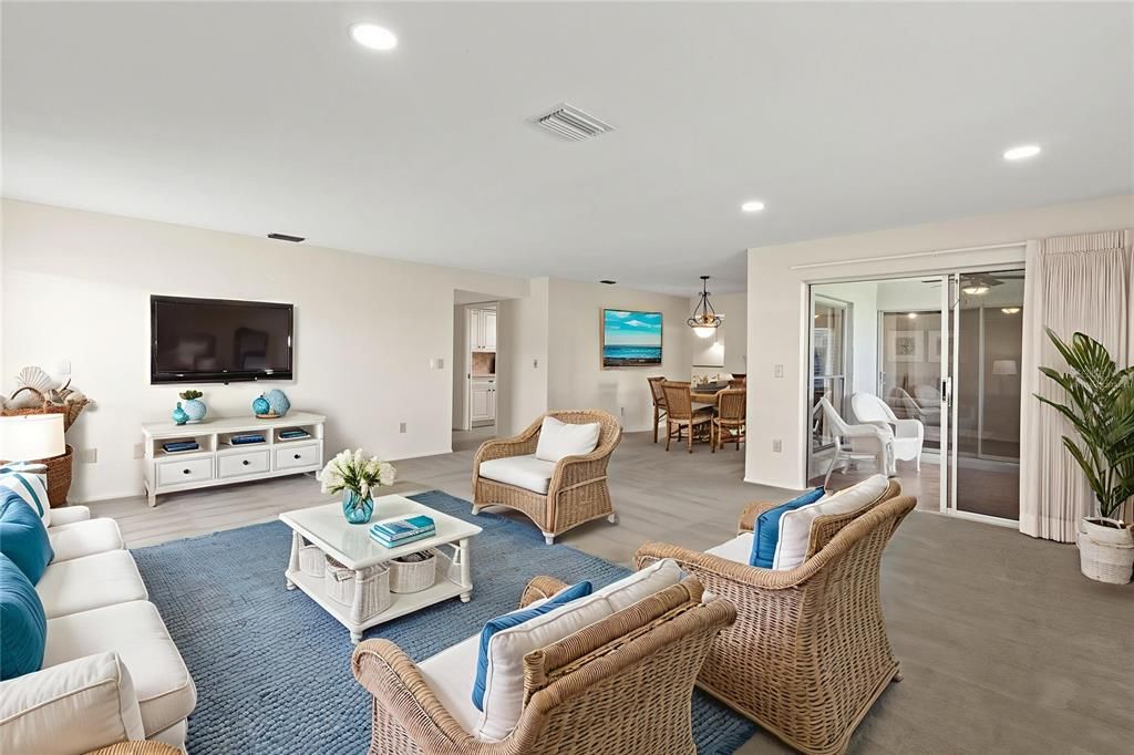 En Venta: $375,000 (2 camas, 2 baños, 2153 Pies cuadrados)